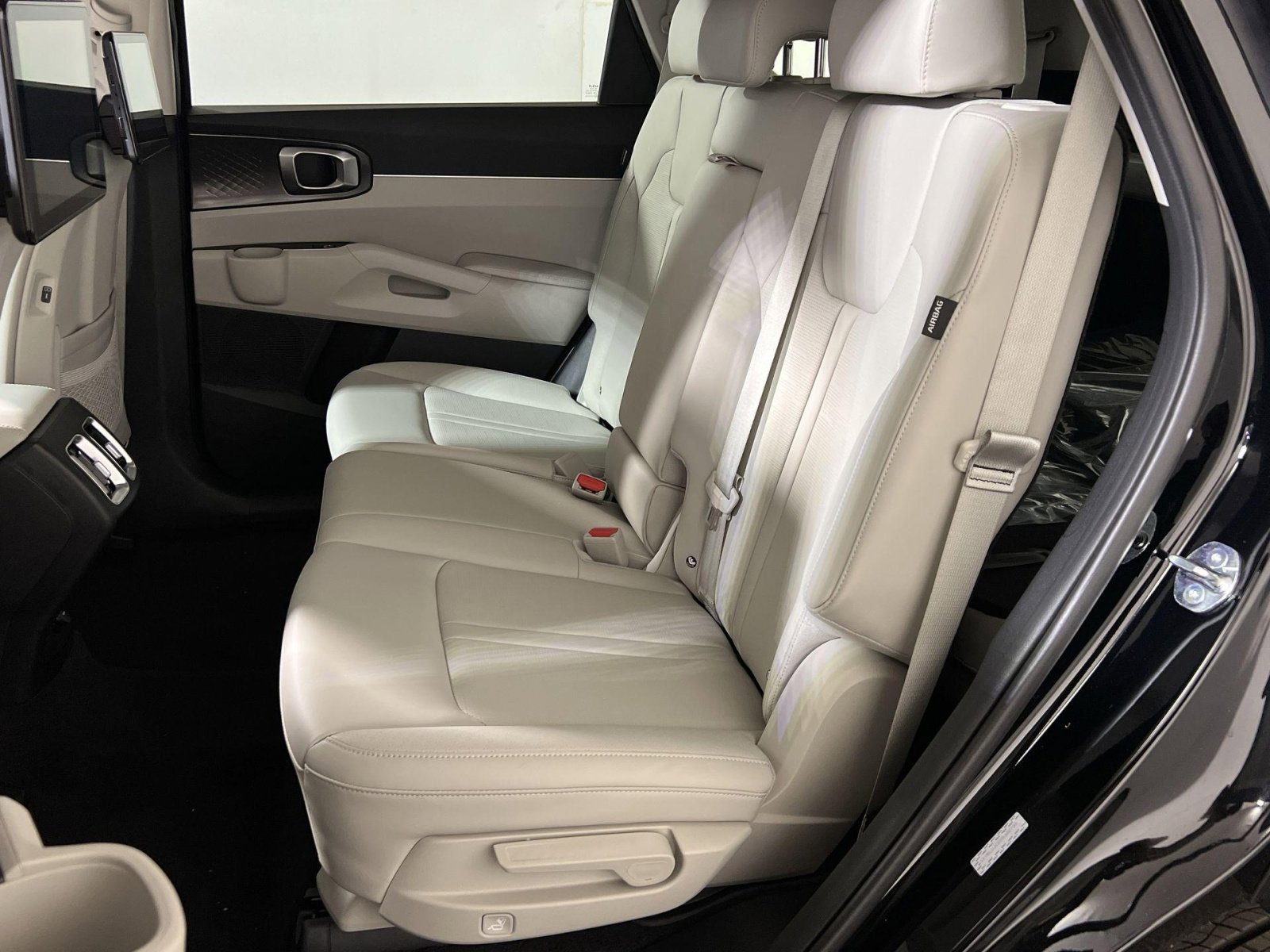 New 2025 Kia Sorento S image 23