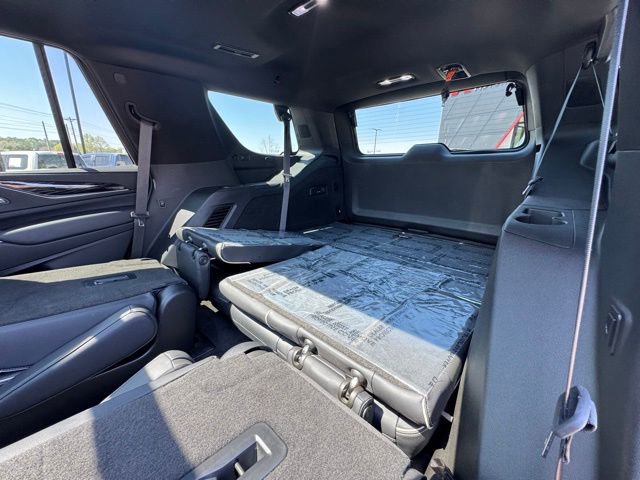 Used 2023 Cadillac Escalade Sport w/ LPO, ONYX Package image 13