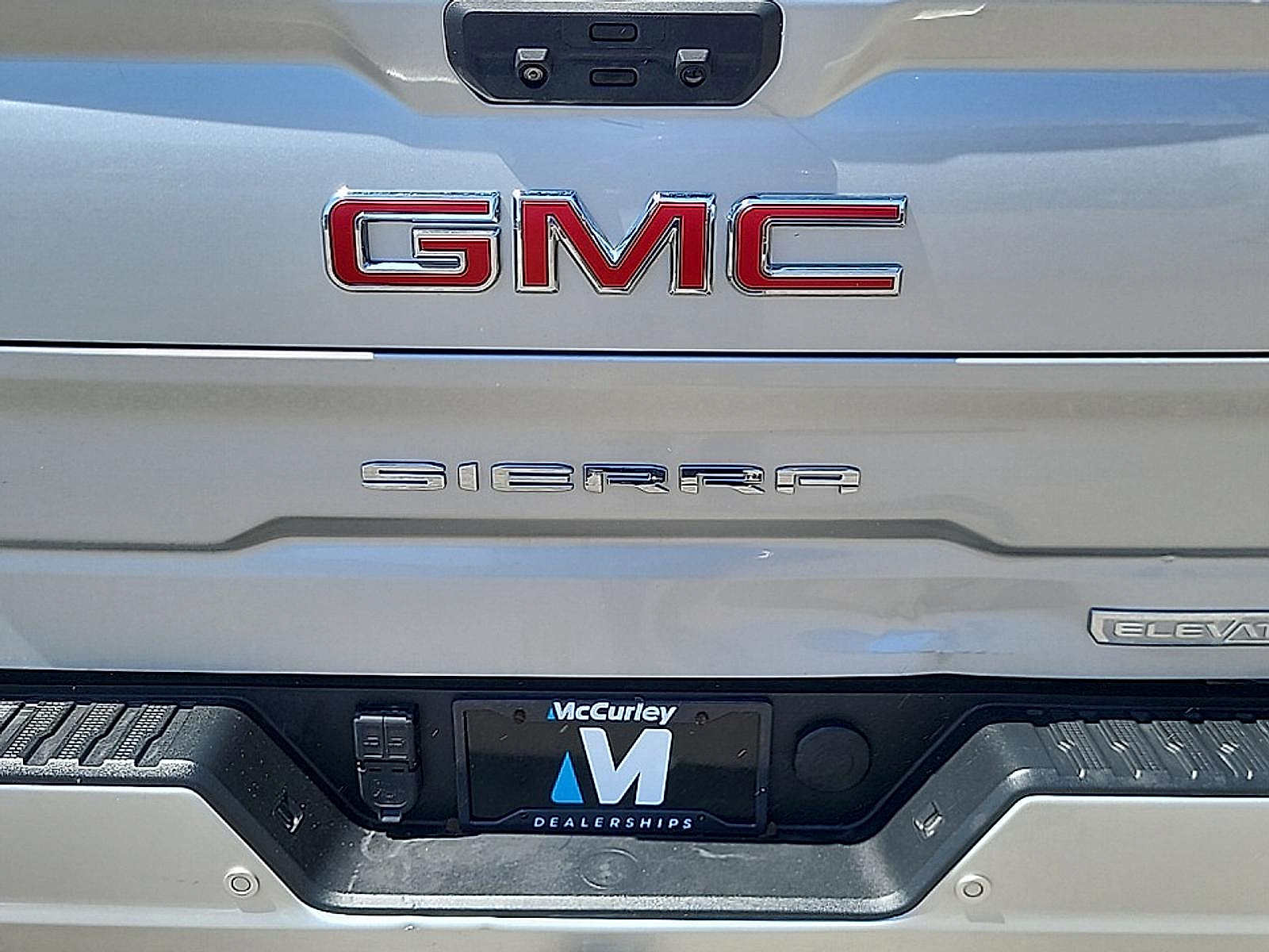 Used 2022 GMC Sierra 1500 Elevation w/ Elevation Premium Package AWD/4WD image 31