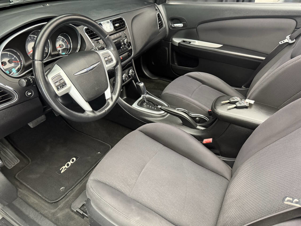 Used 2013 Chrysler 200 Touring image 15