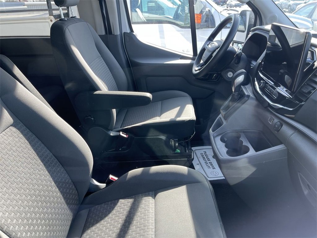 Used 2023 Ford Transit 350 XLT image 12