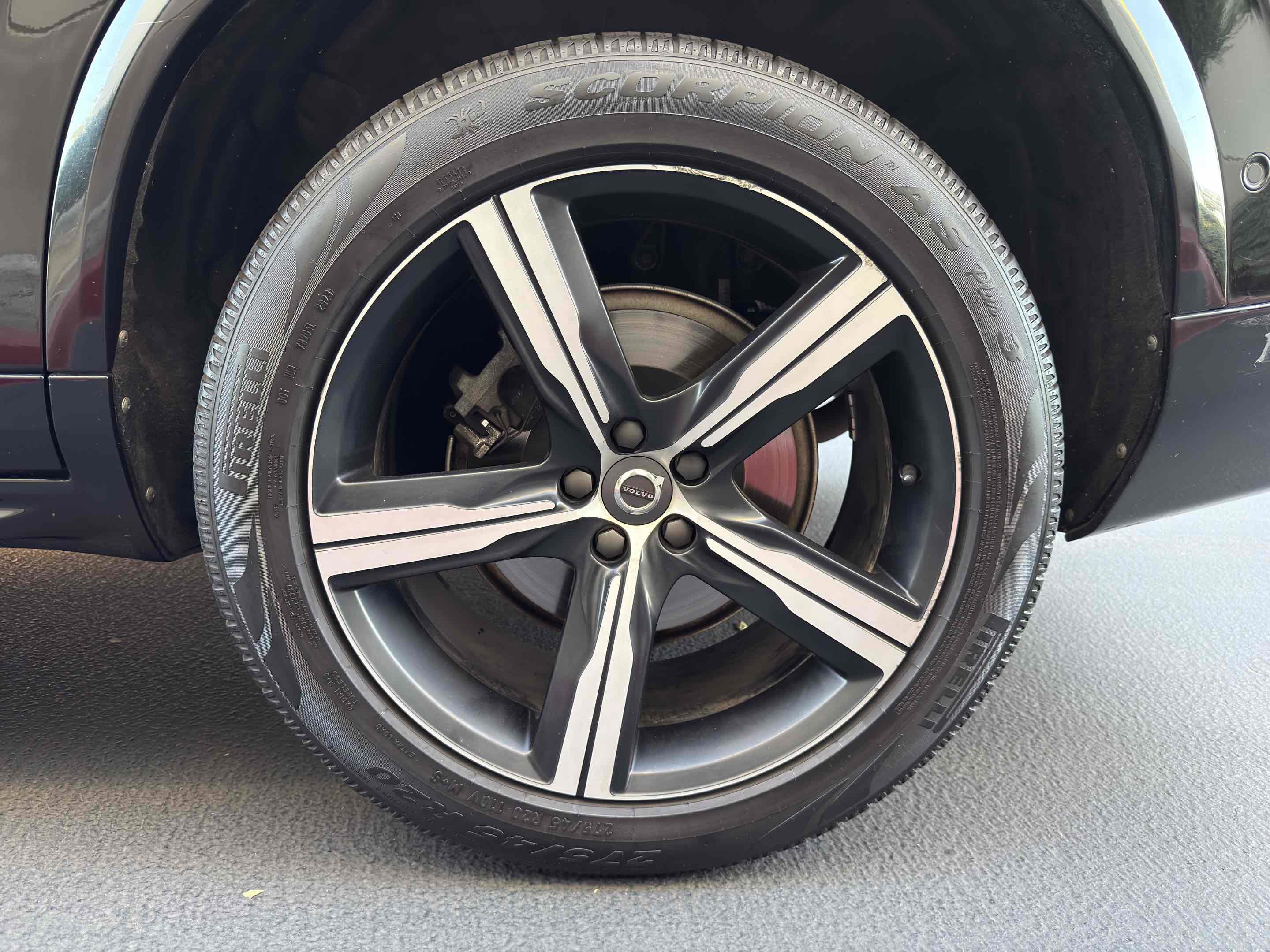 Used 2016 Volvo XC90 T6 R-Design w/ Vision Package image 20