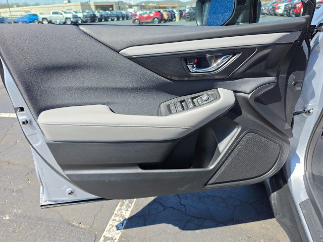 Used 2023 Subaru Outback Premium image 30