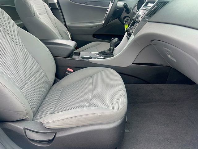 Used 2011 Hyundai Sonata GLS image 18