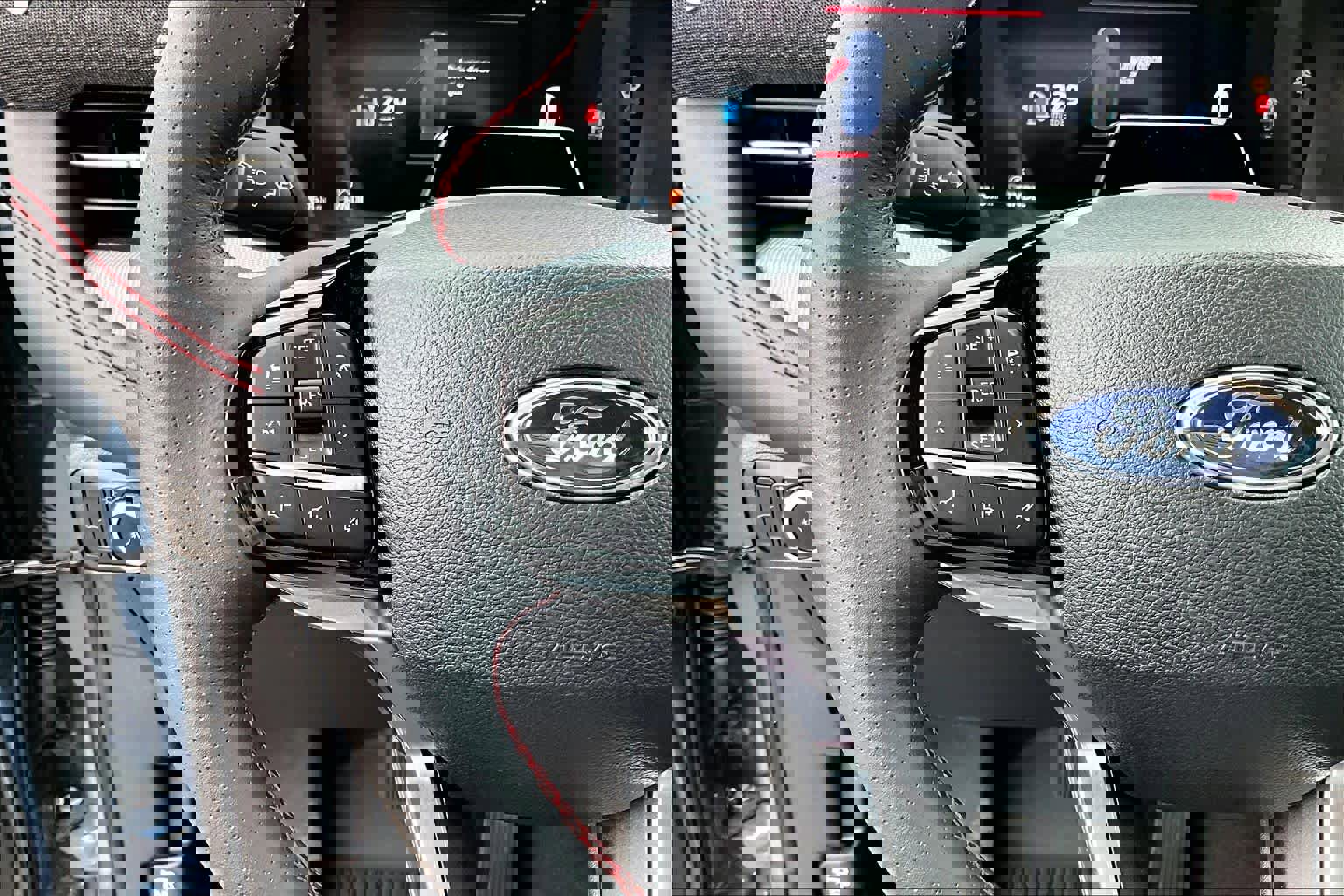 Certified 2025 Ford Explorer ST-Line w/ Premium Package image 24