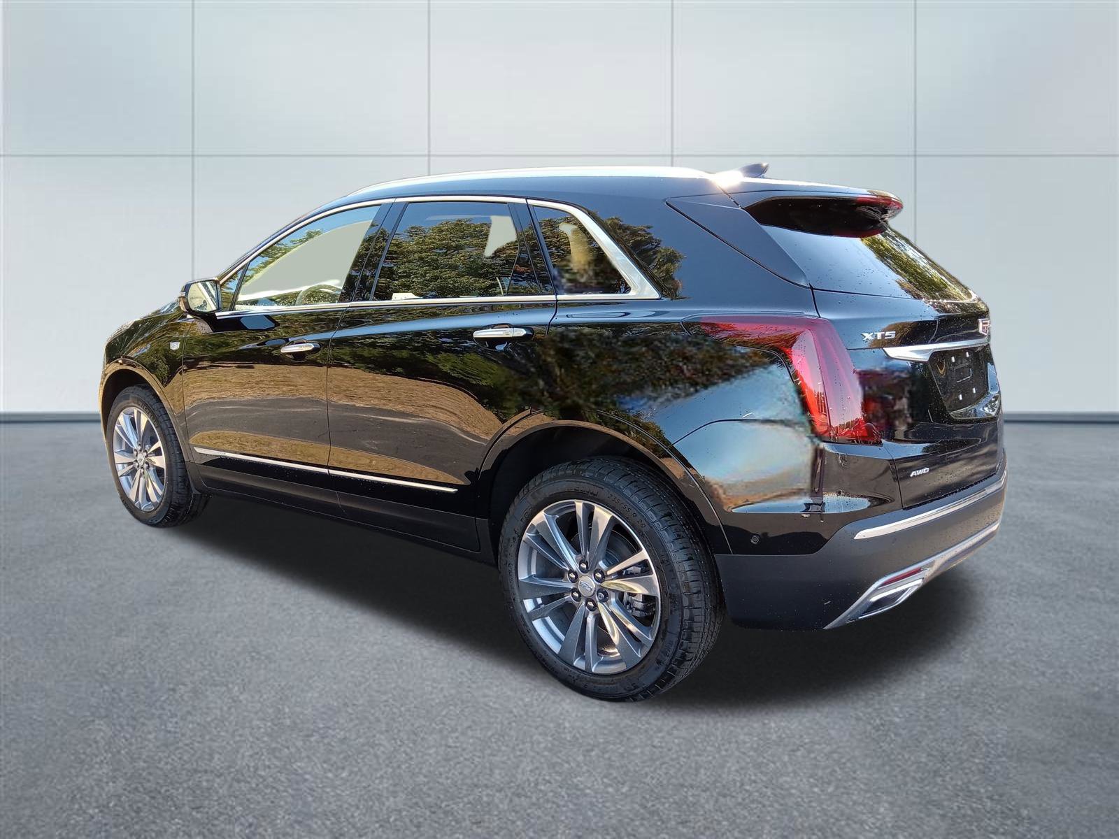 New 2026 Cadillac XT5 Premium Luxury w/ Driver Assist Package AWD/4WD image 3