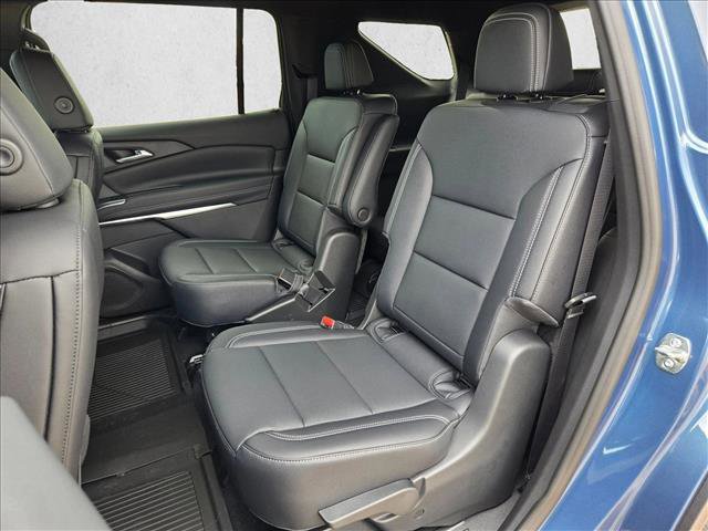 New 2026 Chevrolet Traverse LT w/ Sun and Wheel Package image 16