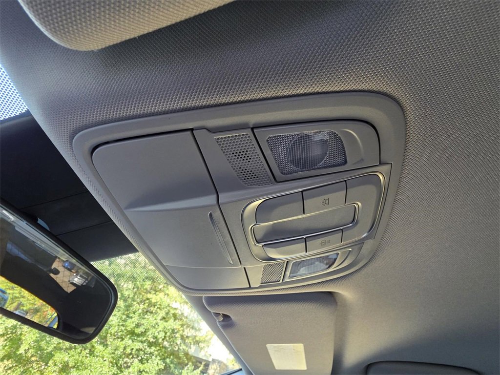 Used 2019 Hyundai Santa Fe SE image 28