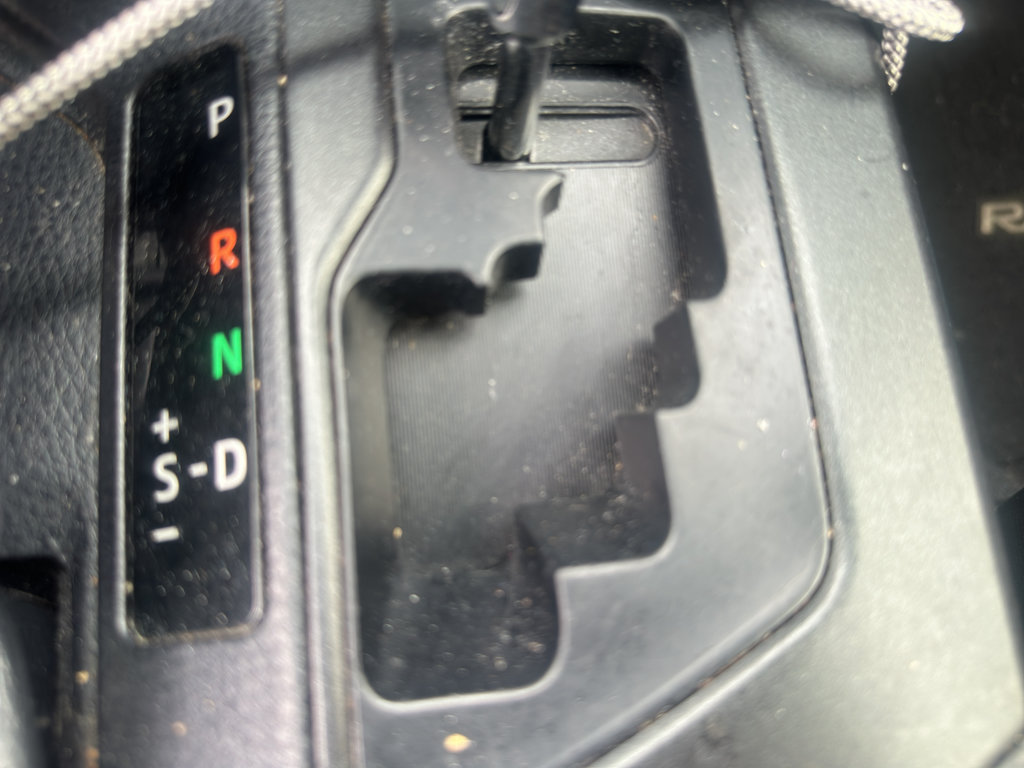 Used 2016 Toyota RAV4 LE FWD image 10