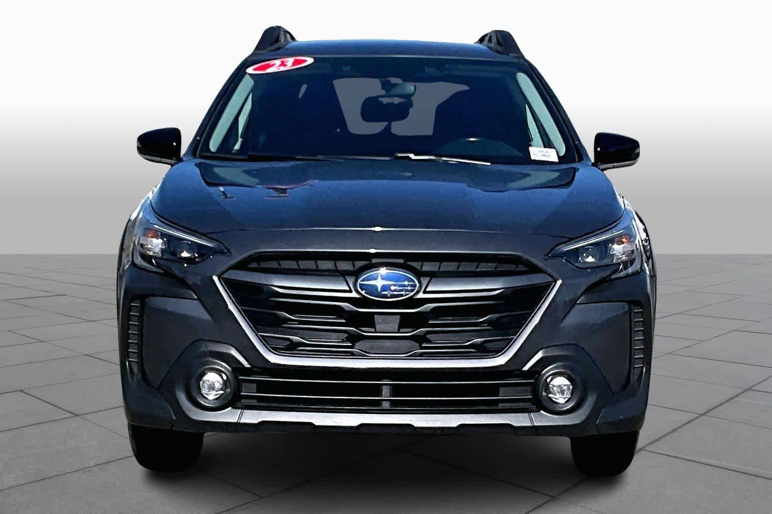 Used 2023 Subaru Outback Premium image 3