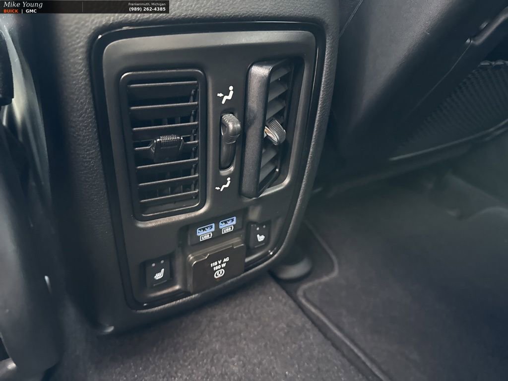 Used 2023 Dodge Durango Citadel image 37