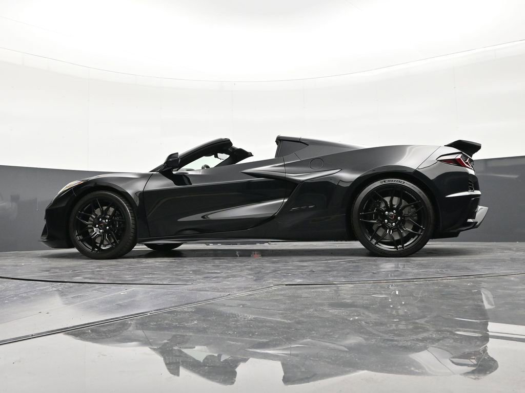 Certified 2025 Chevrolet Corvette Z06 image 21