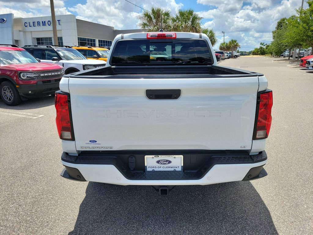 Used 2023 Chevrolet Colorado LT w/ LT Convenience Package II AWD/4WD image 4