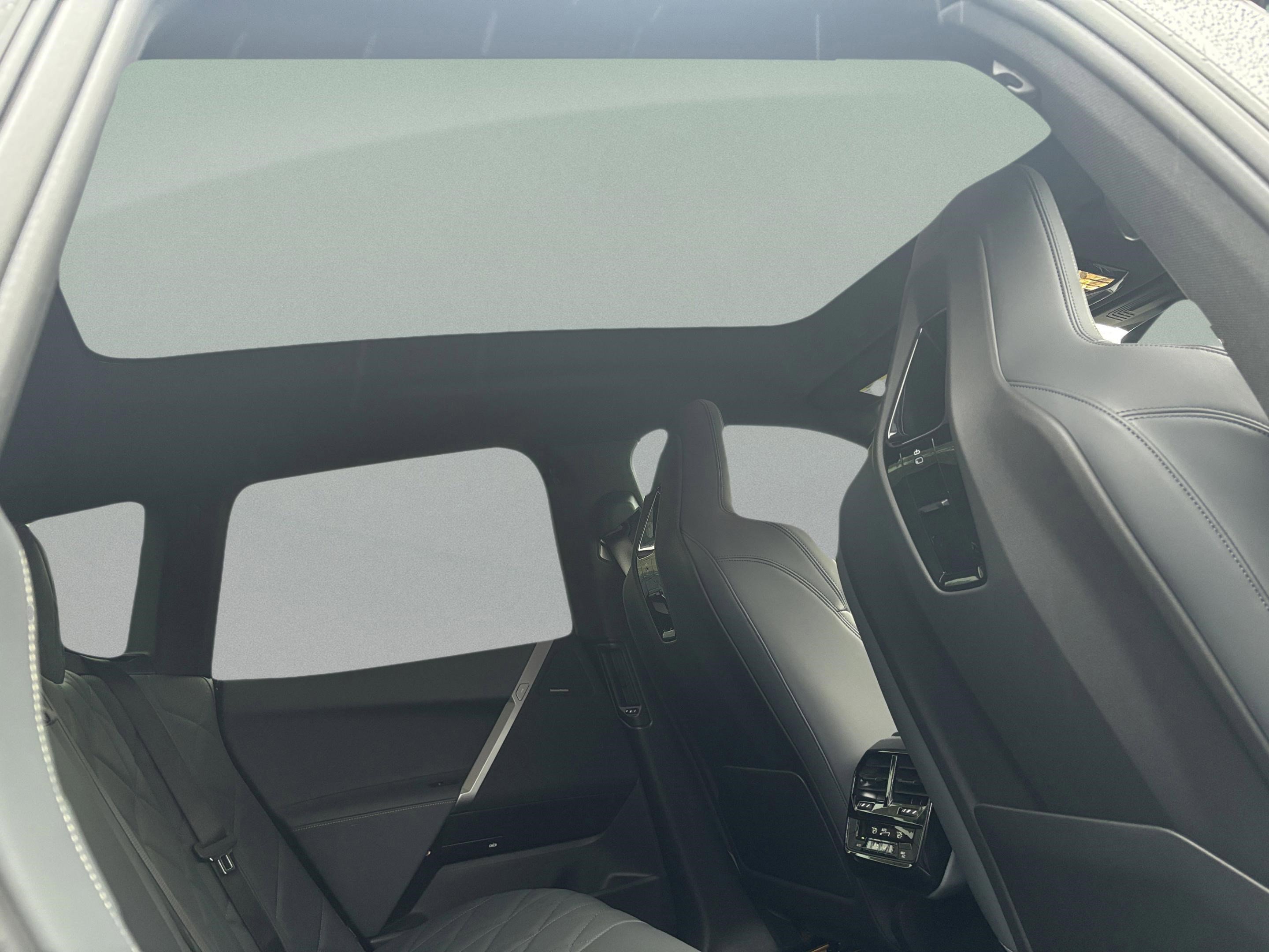 Used 2026 BMW iX xDrive60 w/ M Sport Package image 30