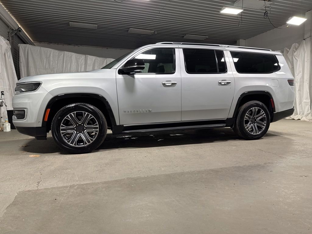 Used 2024 Jeep Wagoneer L Series II image 4