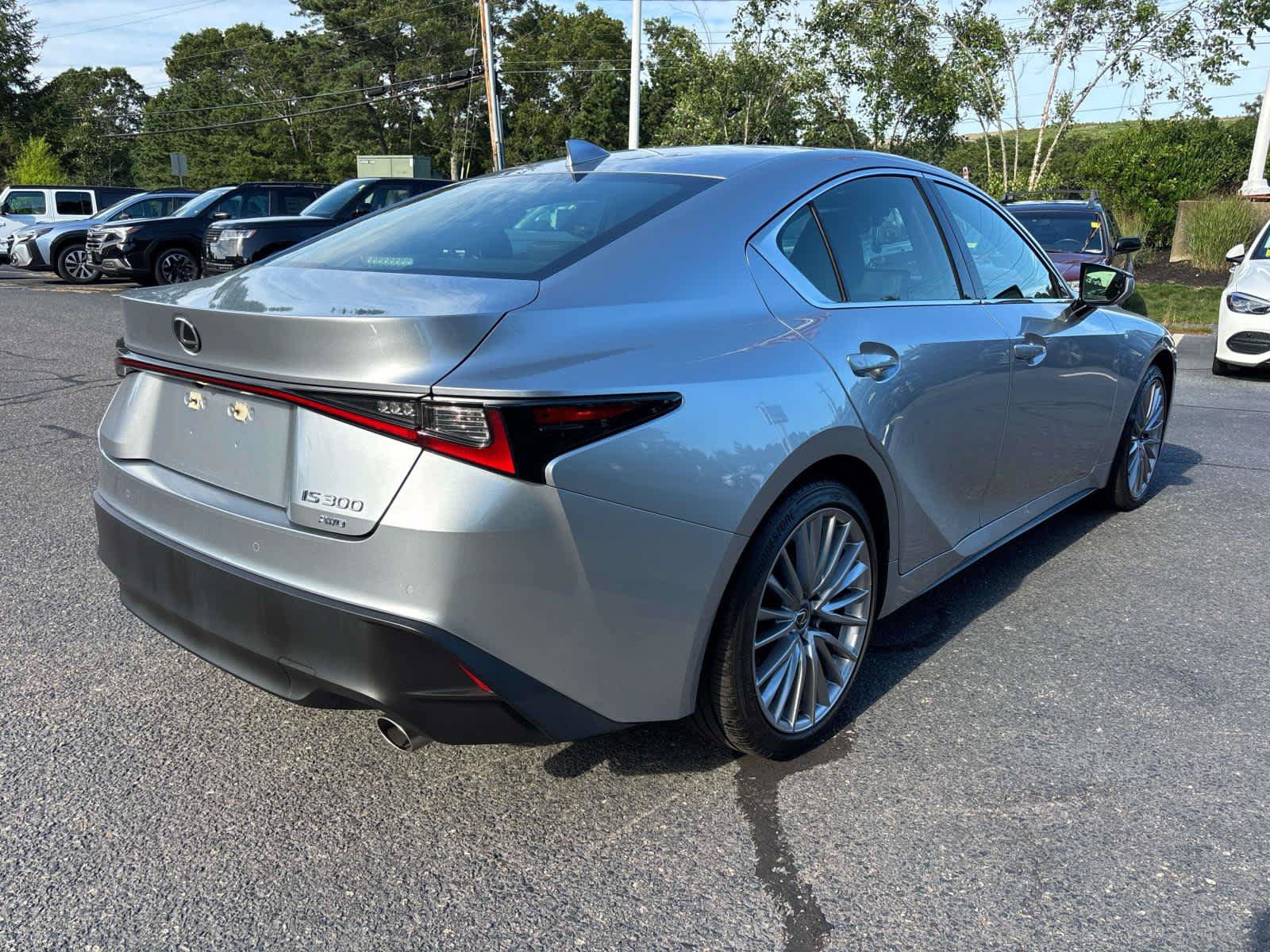 Used 2023 Lexus IS 300 AWD w/ Premium Package image 3