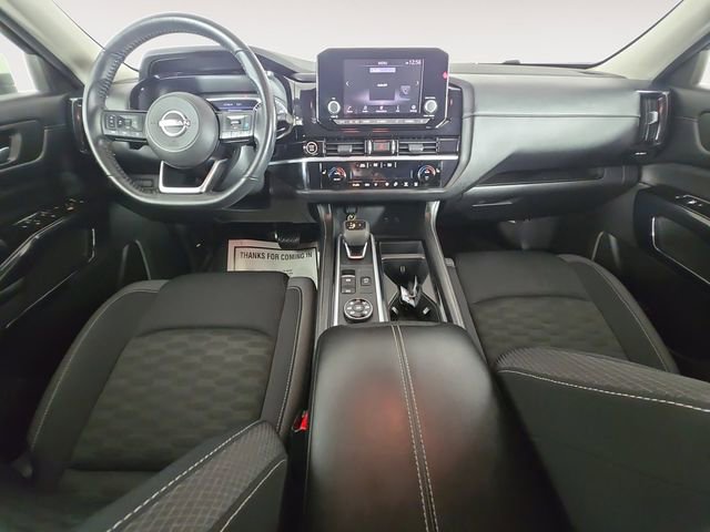 Used 2022 Nissan Pathfinder SV image 10