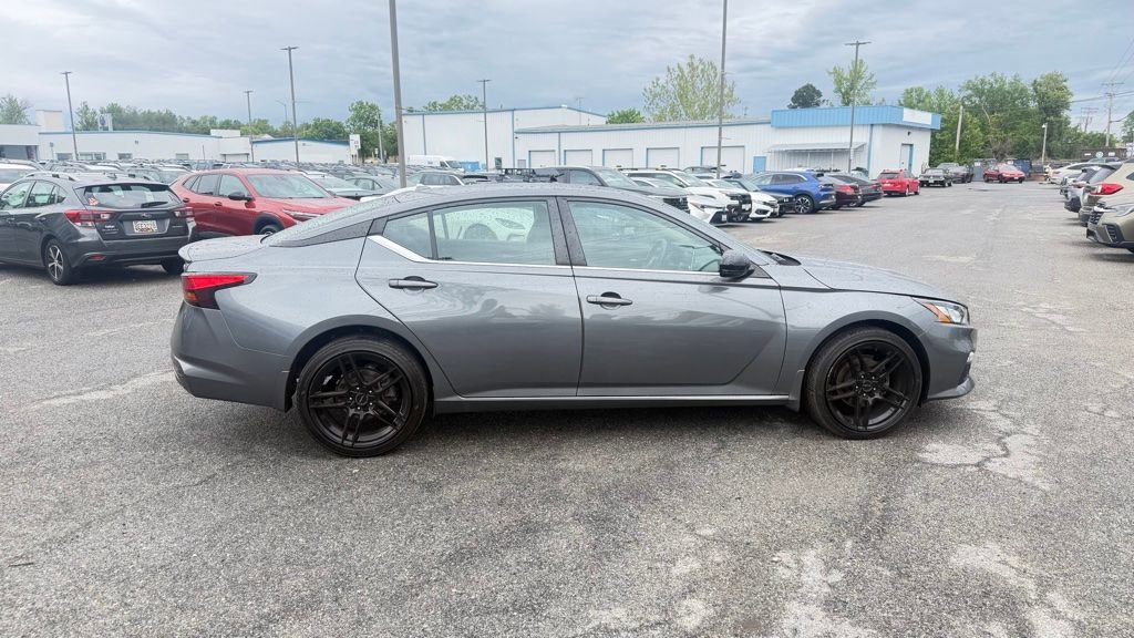 Used 2020 Nissan Altima 2.5 SR w/ Premium Package AWD/4WD image 4