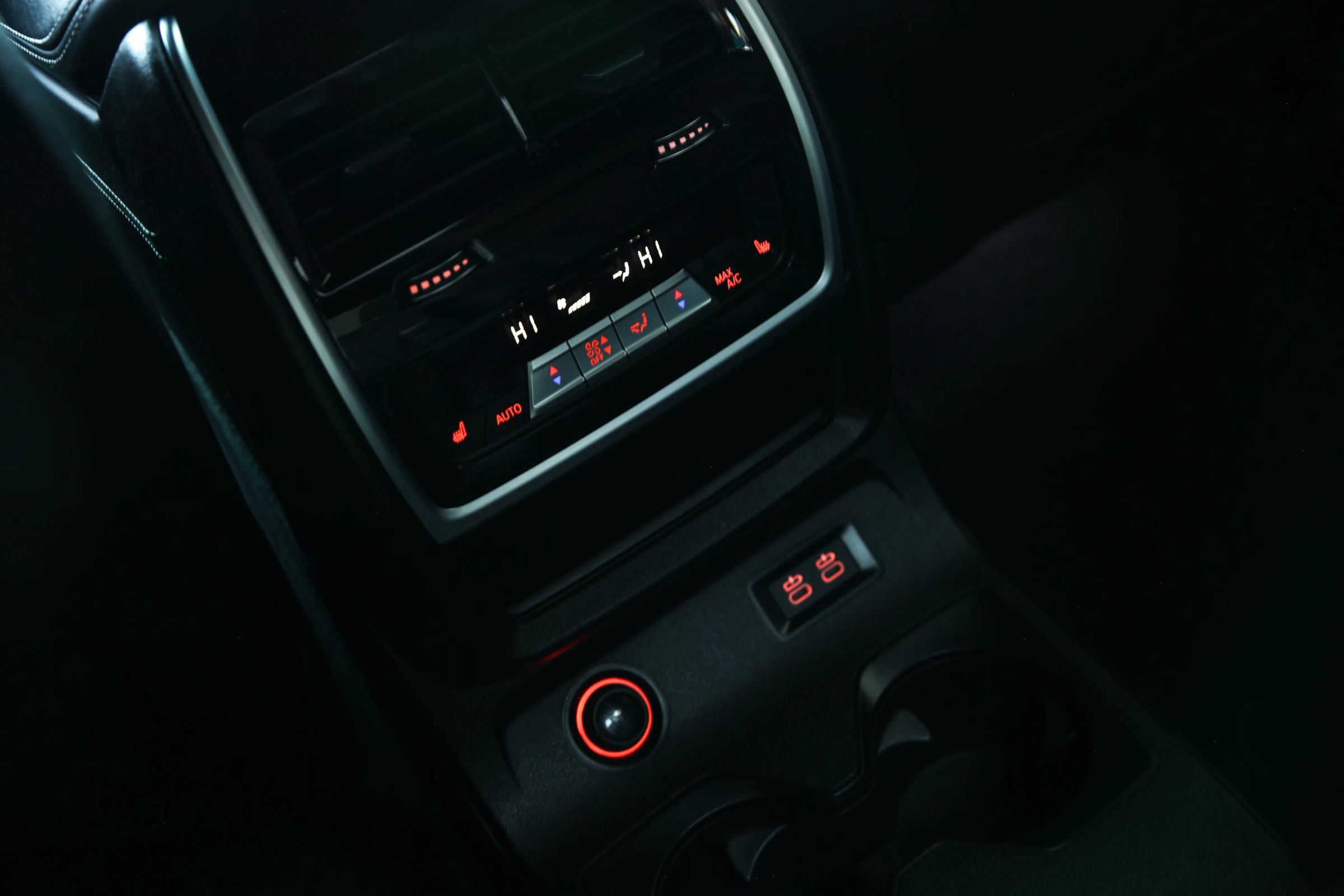 Used 2020 BMW X7 M50i w/ Dynamic Handling Package image 35