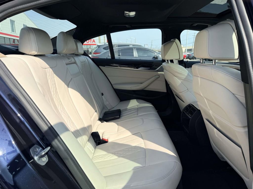 Used 2019 BMW 540i xDrive image 14