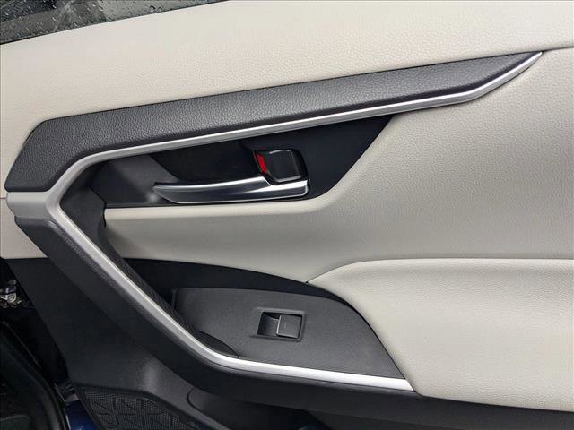 Used 2023 Toyota RAV4 XLE Premium image 23