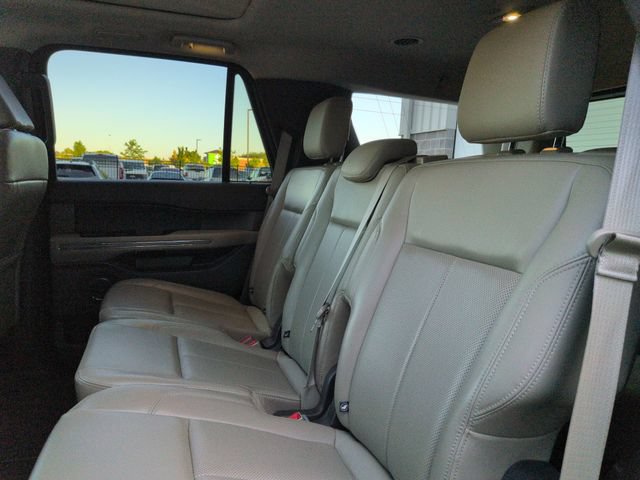 Used 2021 Ford Expedition XLT RWD image 24