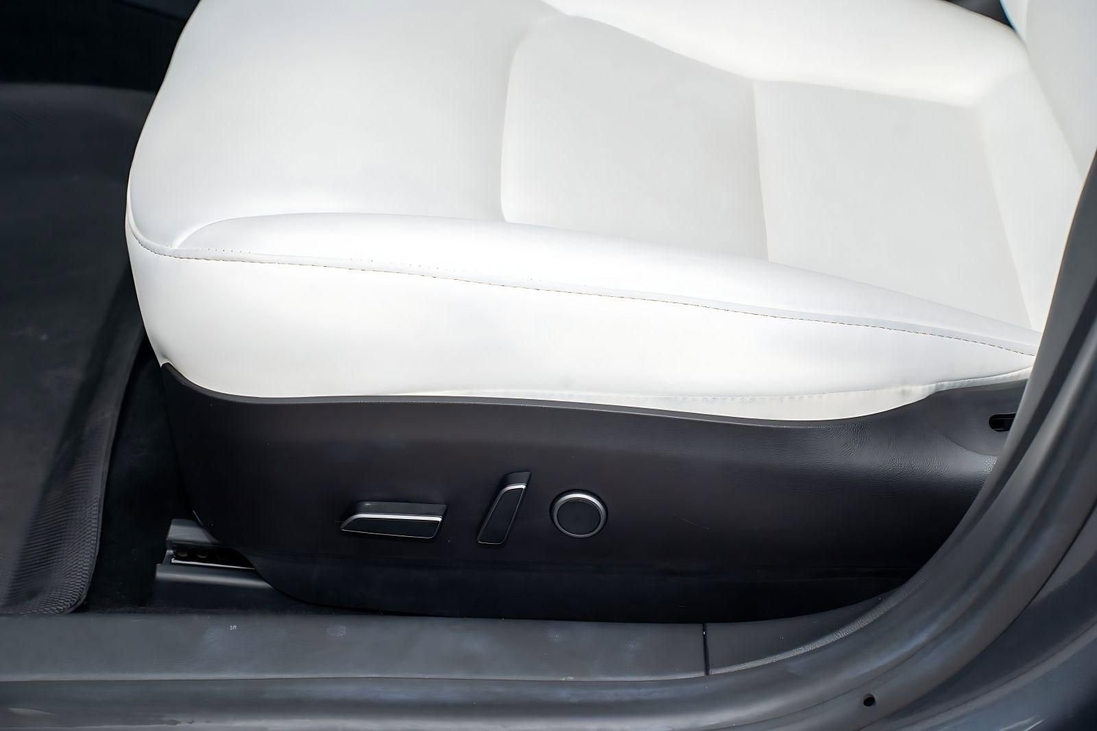 Used 2023 Tesla Model 3 Performance AWD/4WD image 27