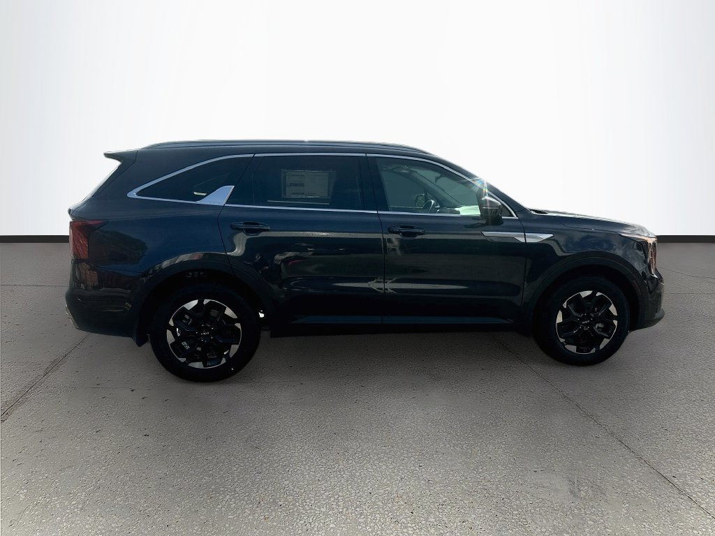 New 2026 Kia Sorento S FWD image 8