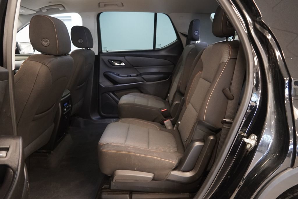 Used 2018 Chevrolet Traverse LT image 27