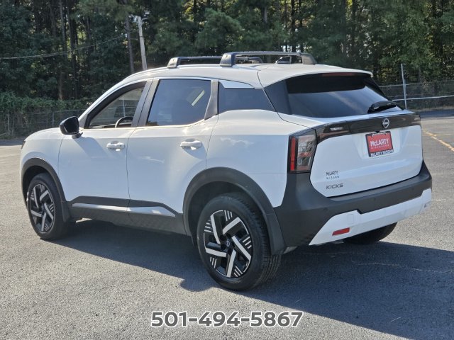 Used 2026 Nissan Kicks SV w/ SV Premium Package FWD image 3