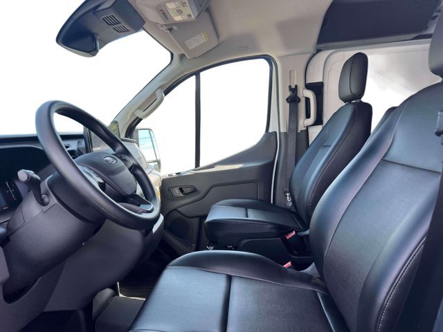 Used 2026 Ford Transit 250 Low Roof RWD image 17