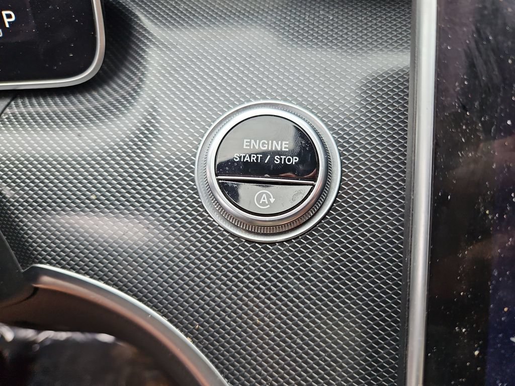 Used 2022 Mercedes-Benz C 300 Sedan image 18