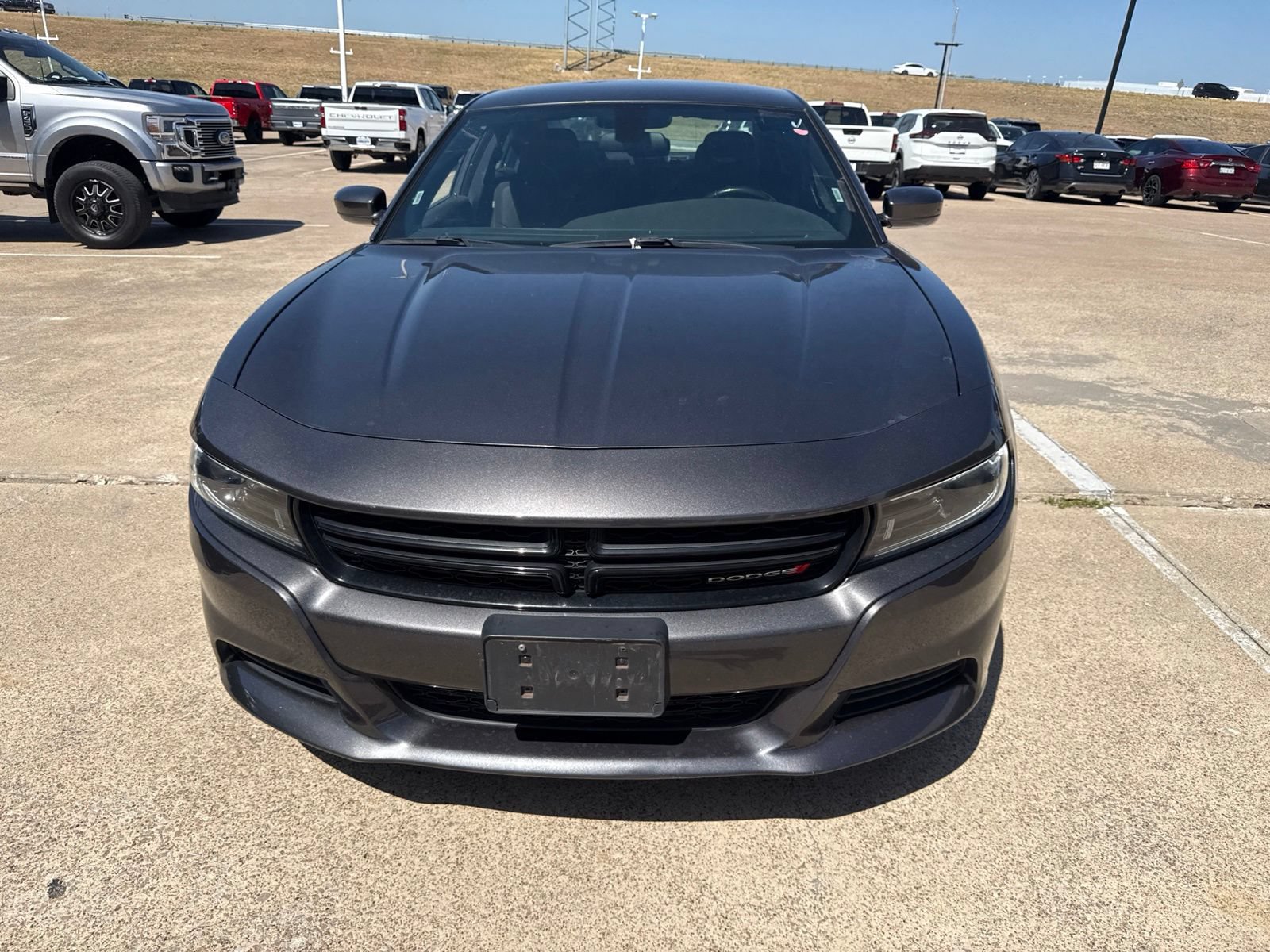 Used 2022 Dodge Charger SXT RWD image 2