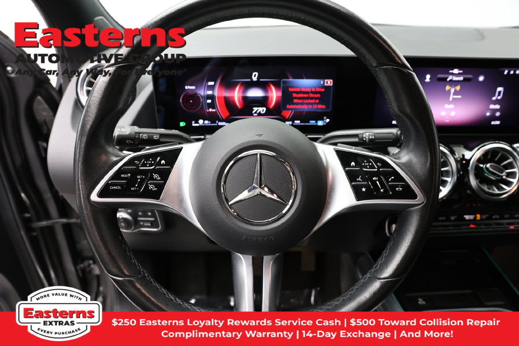 Used 2025 Mercedes-Benz GLA 250 image 12