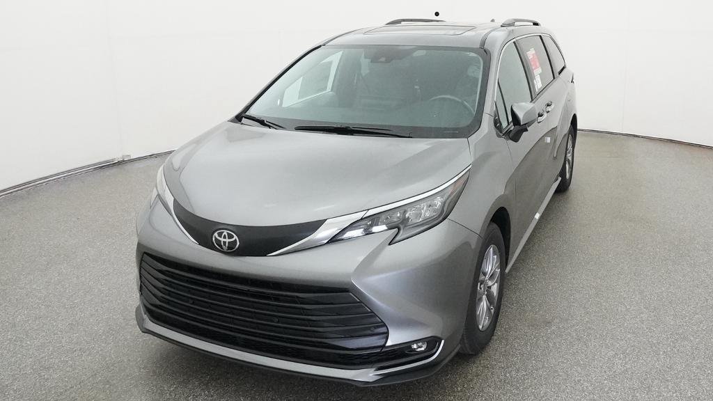 New 2026 Toyota Sienna XLE FWD image 20