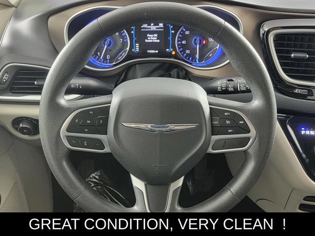 Used 2017 Chrysler Pacifica Touring Plus w/ Tire & Wheel Group FWD image 25
