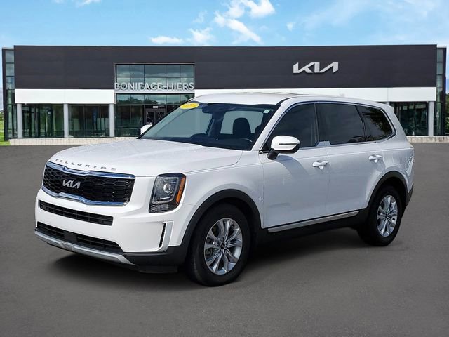 Certified 2022 Kia Telluride LX image 2