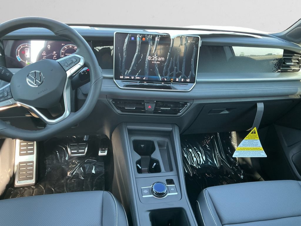 New 2026 Volkswagen Tiguan SE R-Line AWD/4WD image 11