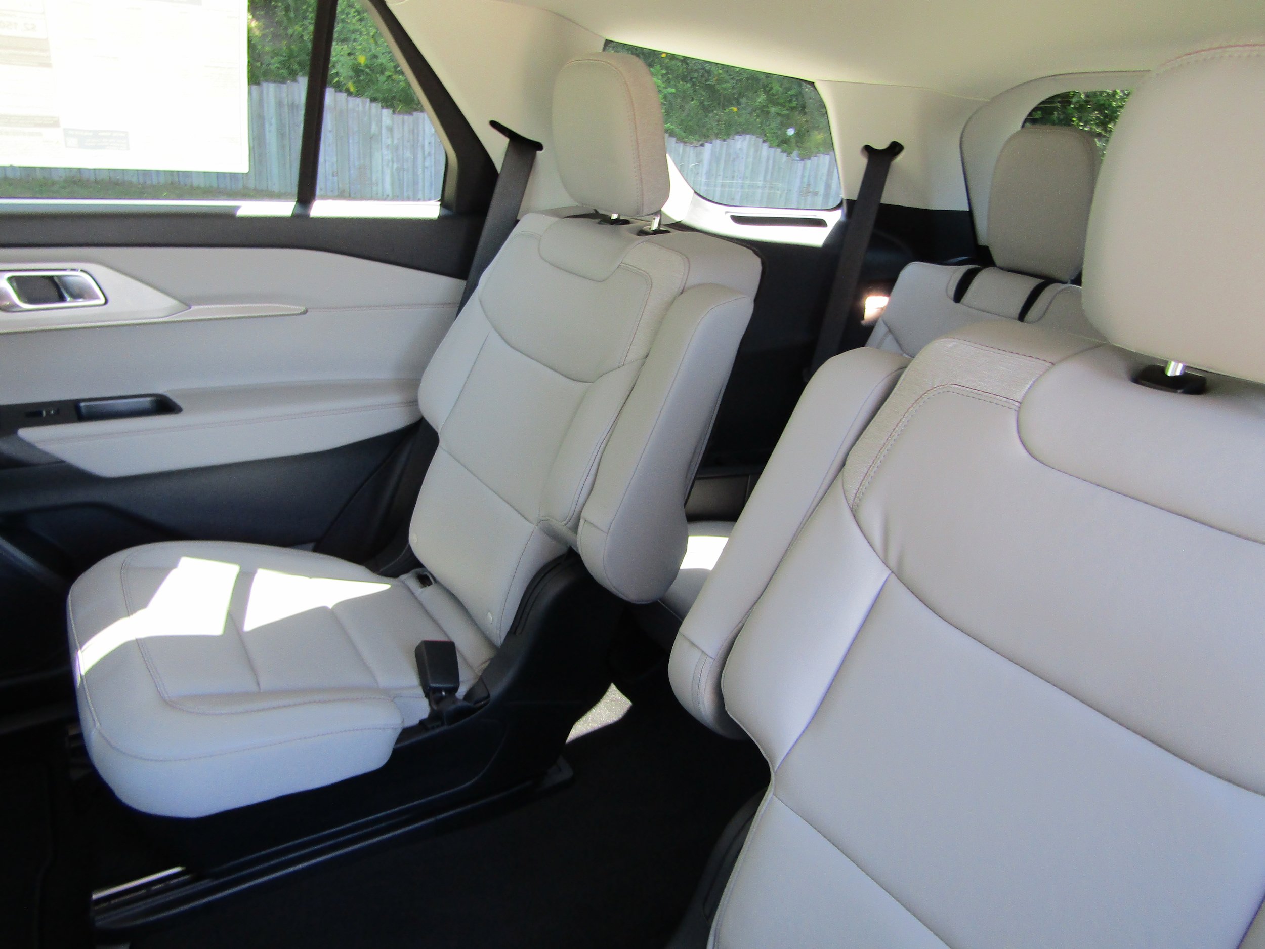 New 2026 Ford Explorer Active w/ Active Comfort Package AWD/4WD image 30