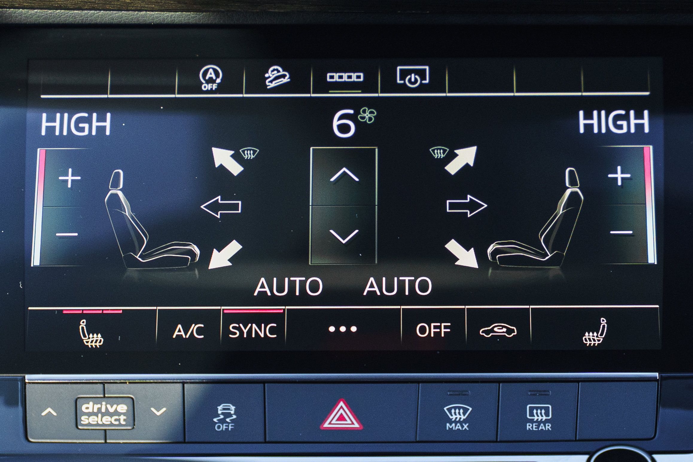 Certified 2025 Audi Q7 3.0T Premium Plus image 12