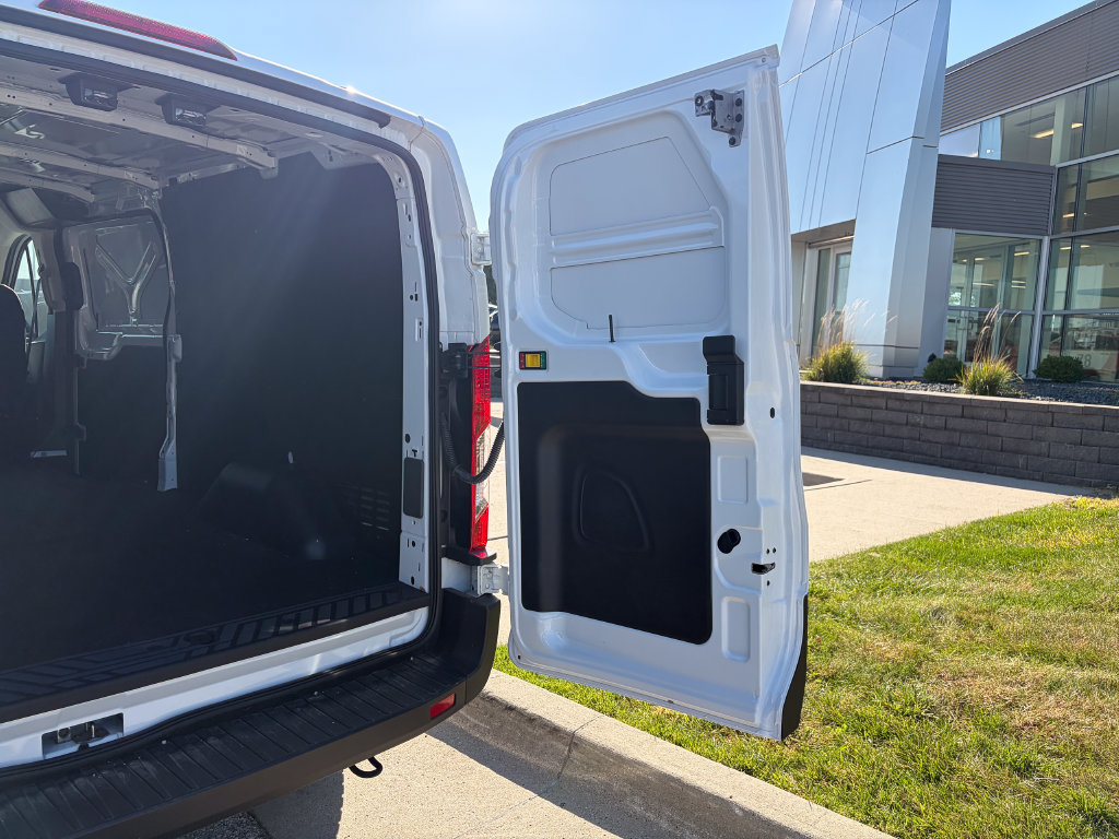 Used 2025 Ford Transit 150 Low Roof w/ Load Area Protection Package RWD image 15