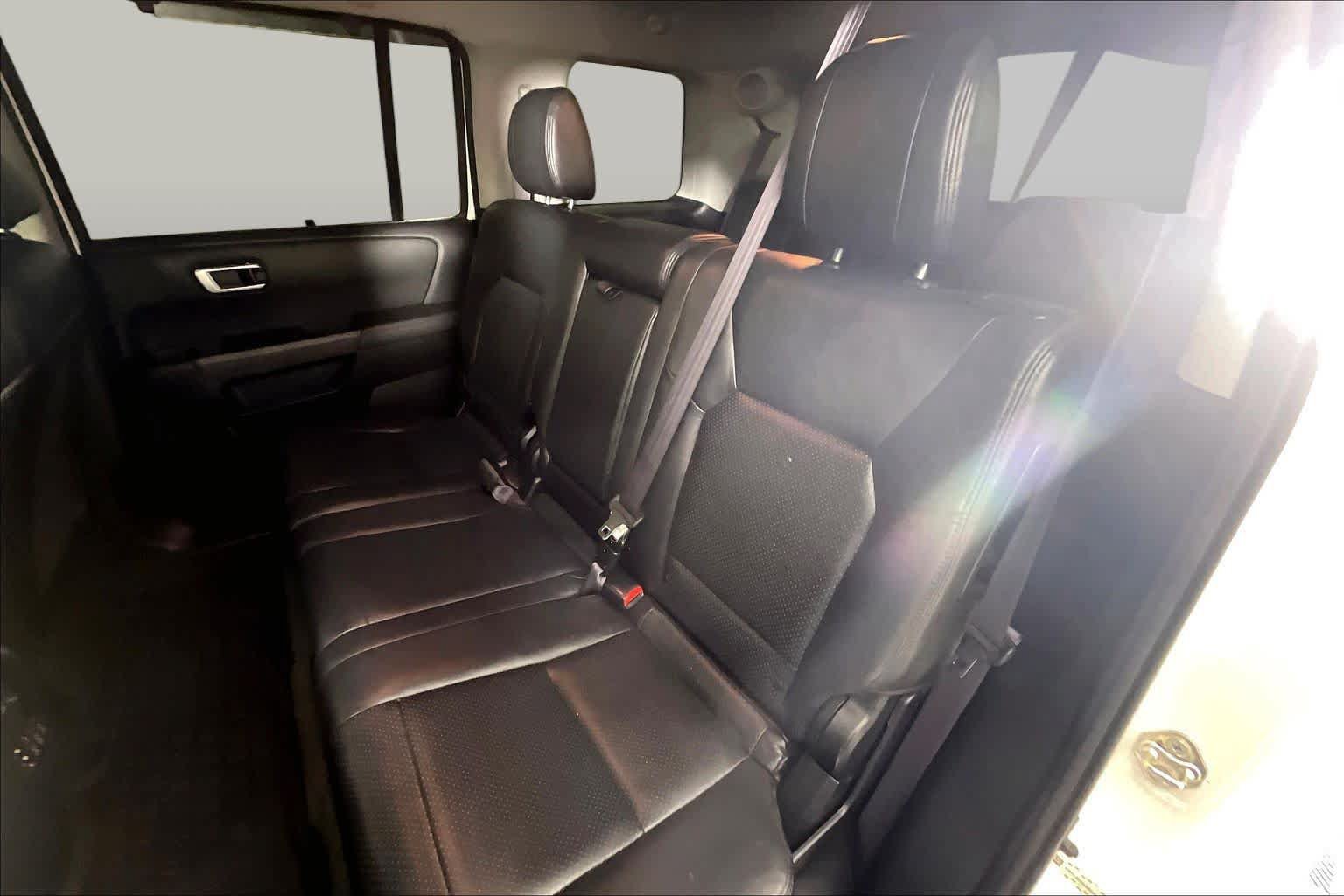 Used 2014 Honda Pilot Touring image 19