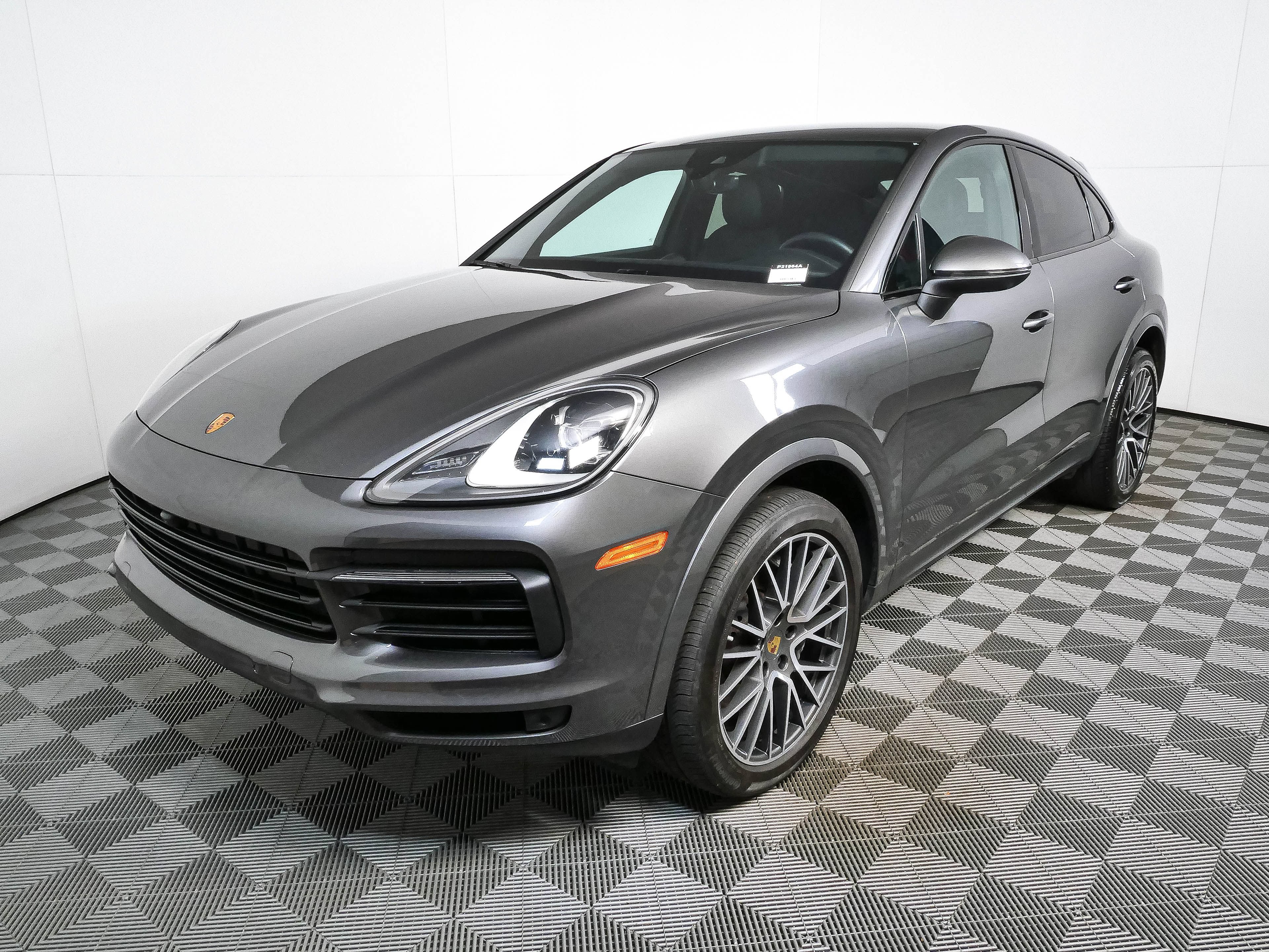 Certified 2022 Porsche Cayenne Coupe AWD/4WD image 1