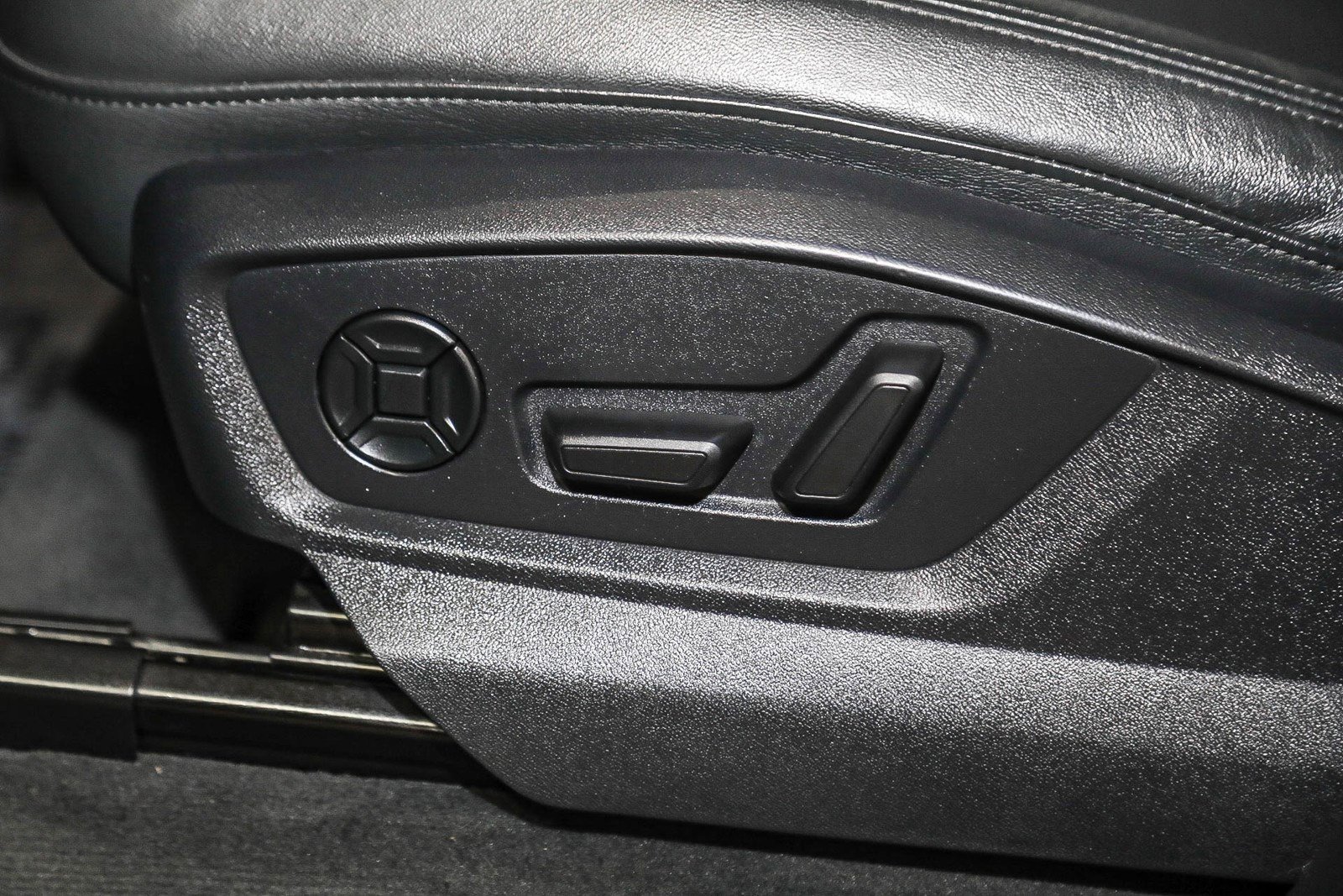 Used 2021 Audi Q7 2.0T Premium Plus w/ Executive Package image 19