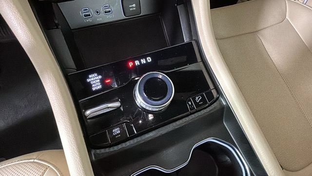 Used 2024 Jeep Grand Cherokee Limited 4xe w/ Luxury Tech Group II AWD/4WD image 22