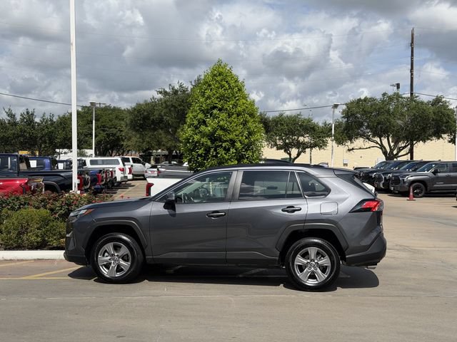 Certified 2025 Toyota RAV4 XLE FWD image 3