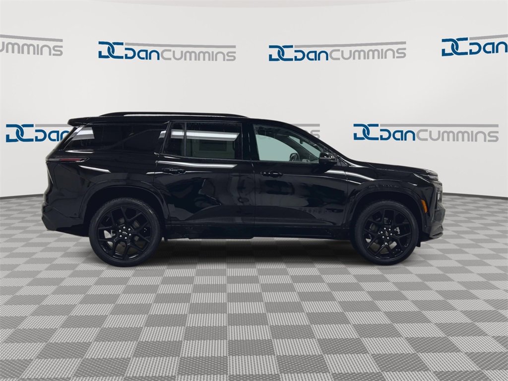 New 2026 Chevrolet Traverse RS w/ LPO, Floor Liner Package image 9