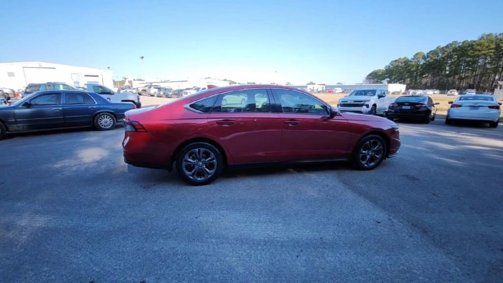 Used 2023 Honda Accord EX image 5