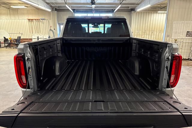 Used 2025 GMC Sierra 1500 AT4 w/ AT4 Premium Package image 12