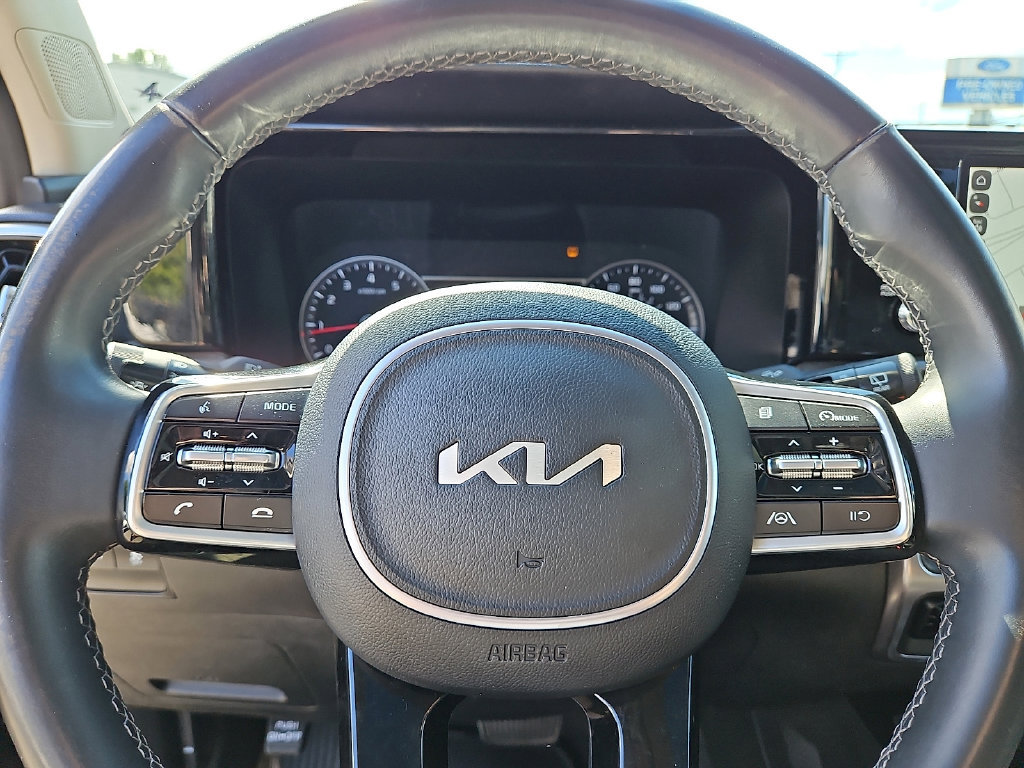 Certified 2023 Kia Sorento S w/ Panoramic Sunroof Package AWD/4WD image 24